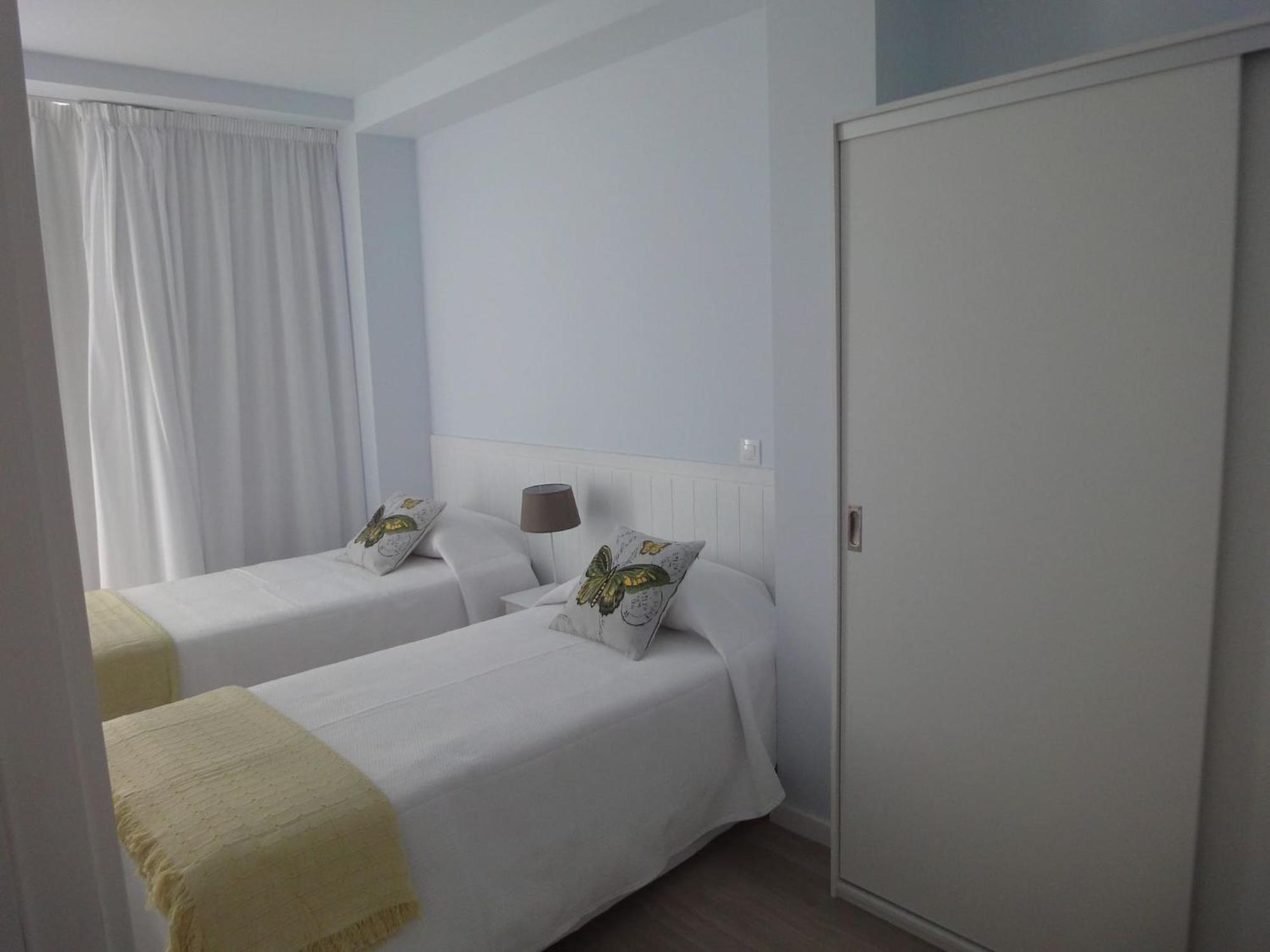 Apartamentos Almeida Garrett Ponta Delgada Exterior foto